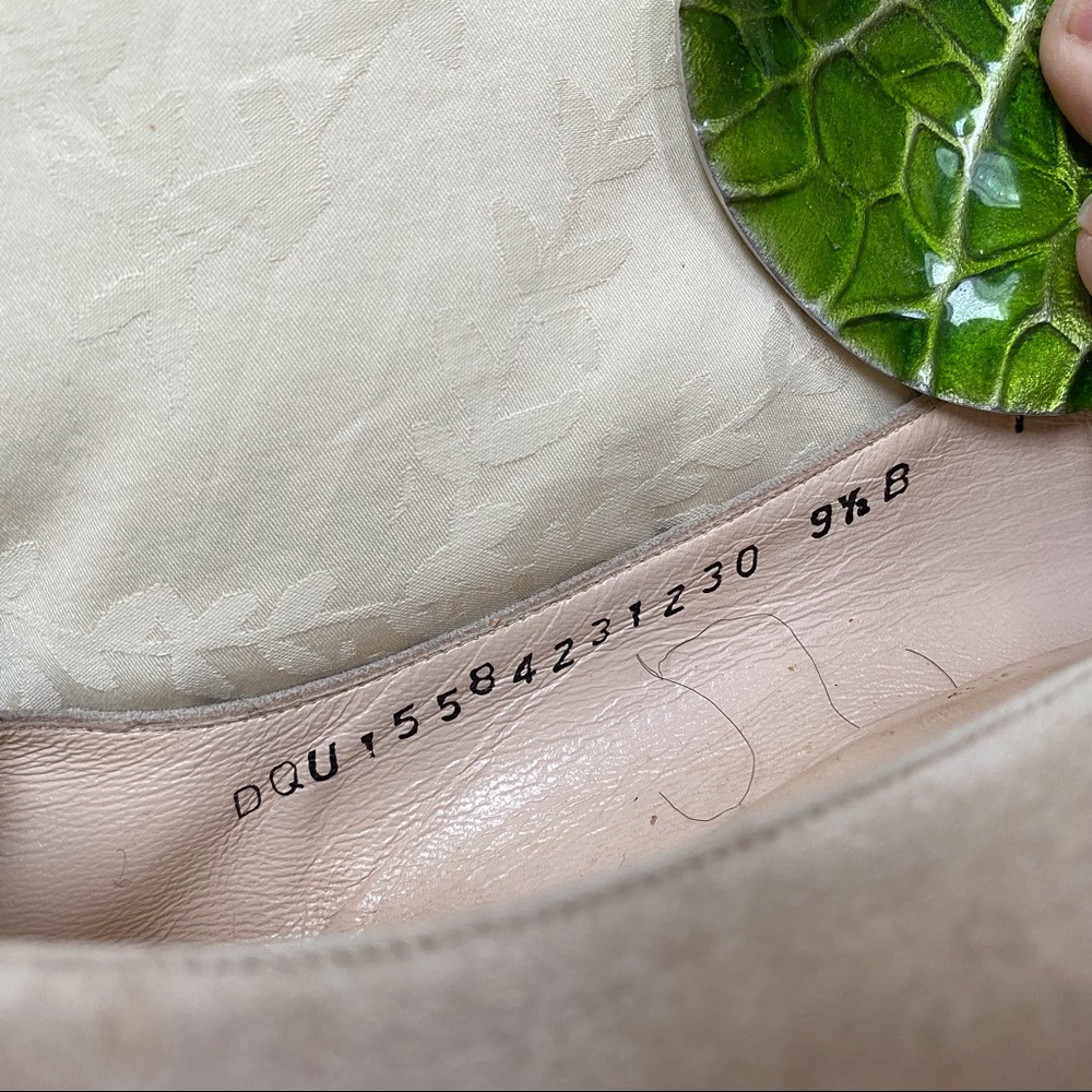 Salvatore Ferragamo Suede Bow Heels SZ 9.5 - Picture 8 of 10